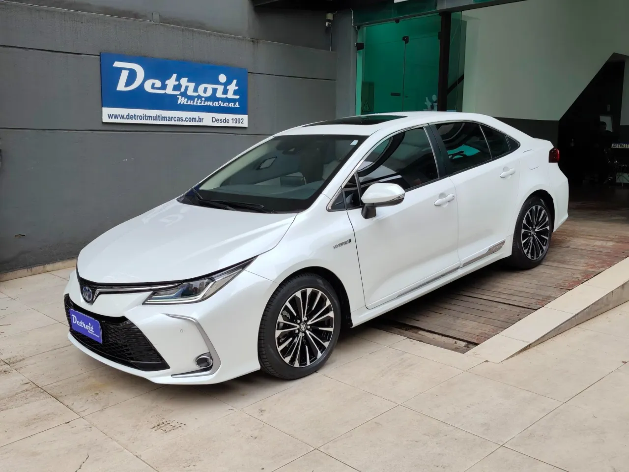TOYOTA COROLLA 1.8 VVT-I HYBRID FLEX ALTIS PREMIUM CVT